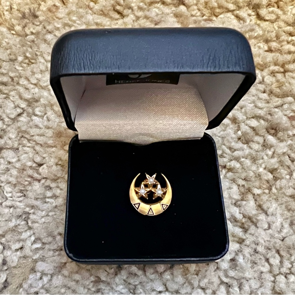 Tri Delta Vintage Sorority 10K Gold Pin